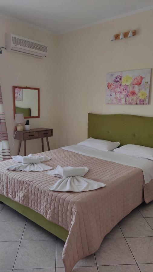 Evia Dream Family Apartments Edipsos Exterior photo